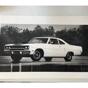 1970 Plymouth Road Runner 11 X 17” Photo - GC